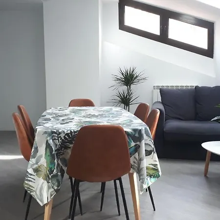 Tocando El Cielo, Con Parking Incluido Teruel